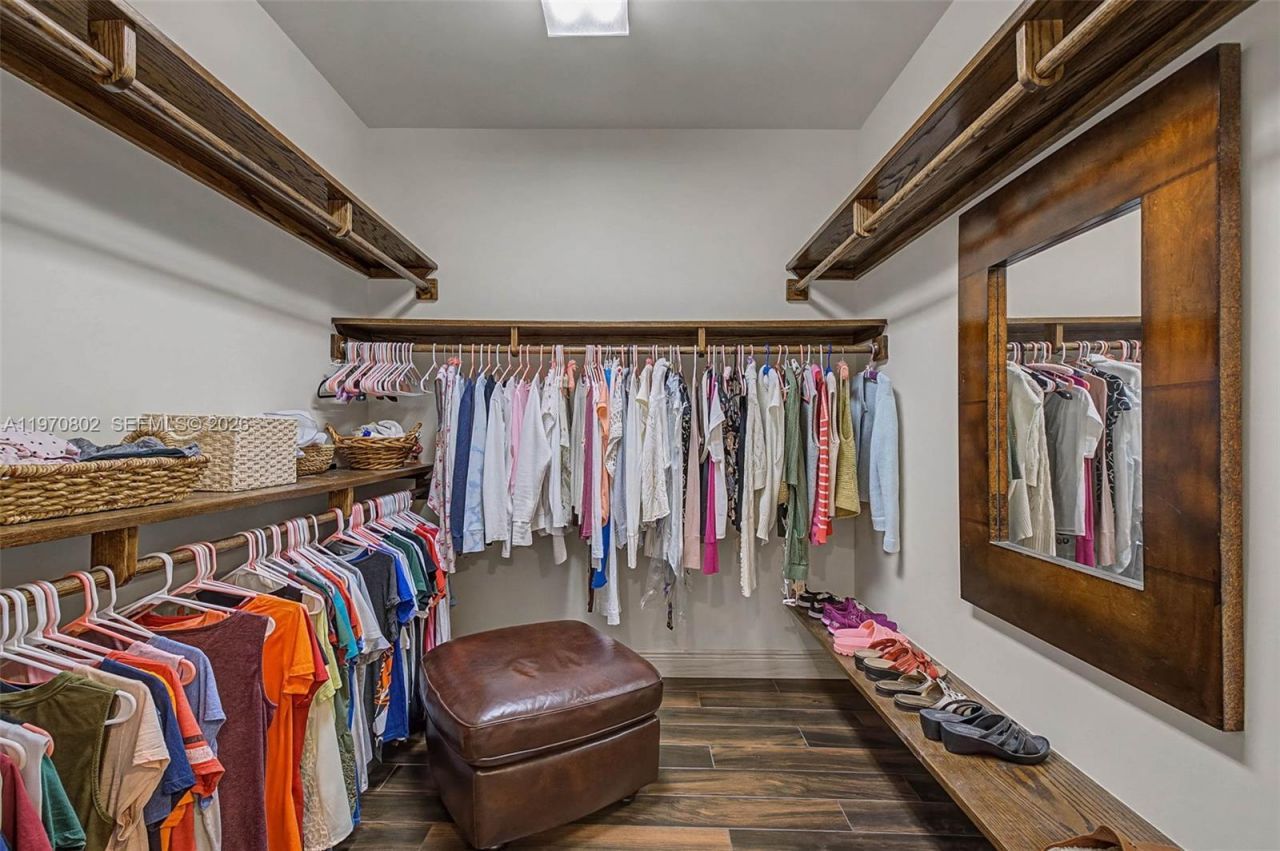 8190 SW 180th St, Palmetto Bay, FL 33157 Photo