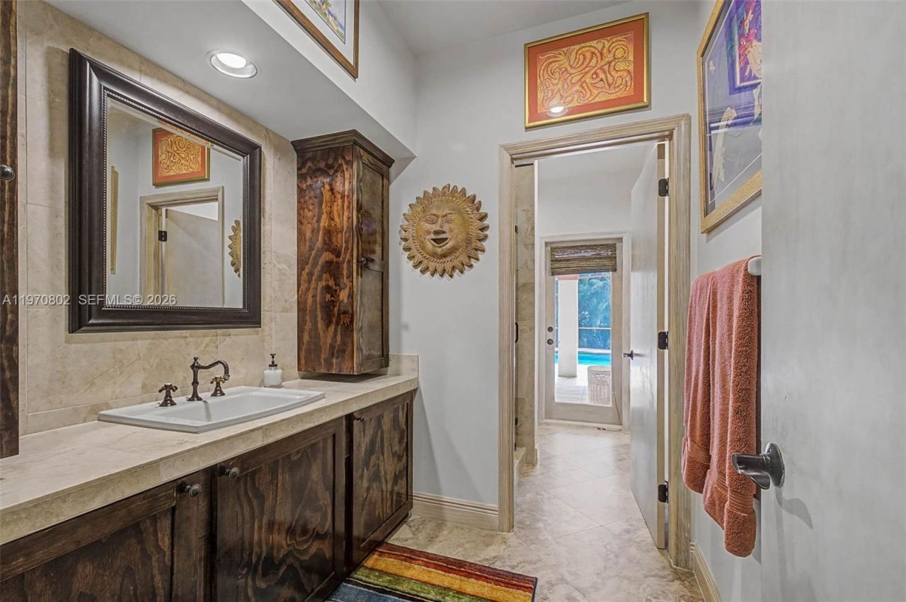 8190 SW 180th St, Palmetto Bay, FL 33157 Photo