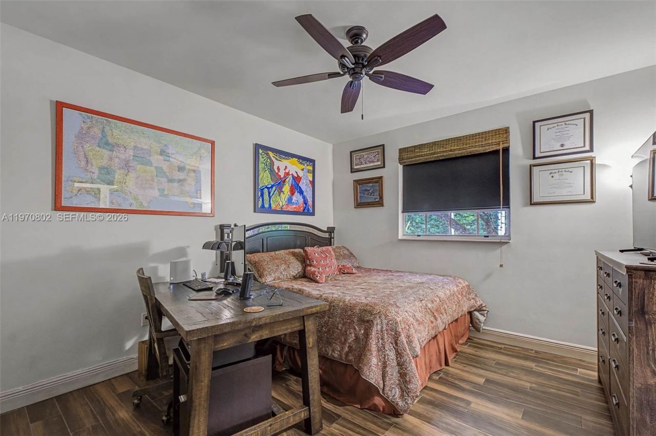 8190 SW 180th St, Palmetto Bay, FL 33157 Photo