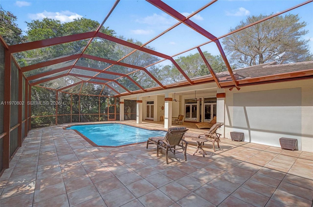 8190 SW 180th St, Palmetto Bay, FL 33157 Photo