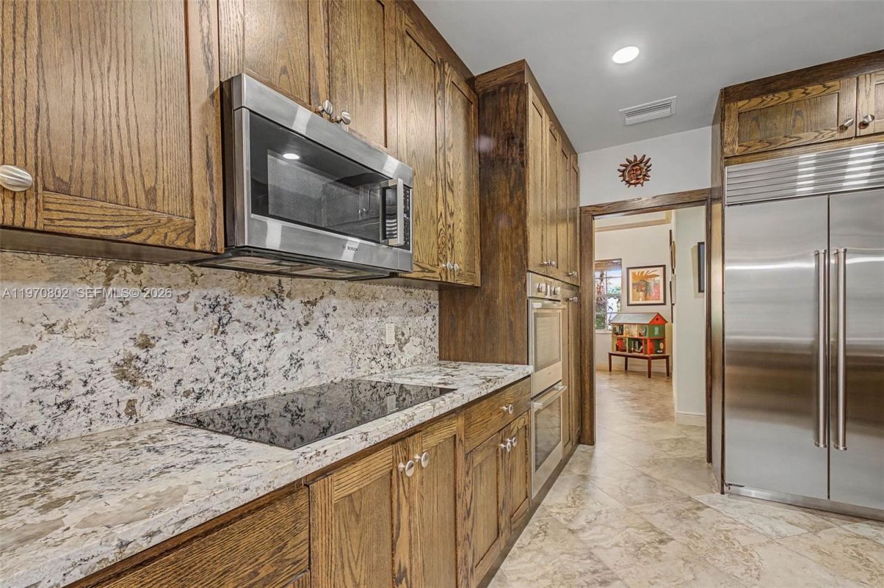 8190 SW 180th St, Palmetto Bay, FL 33157 Photo