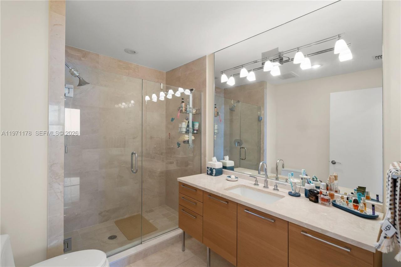 17001 Collins Ave , Unit 4608, Sunny Isles Beach, FL 33160 Photo