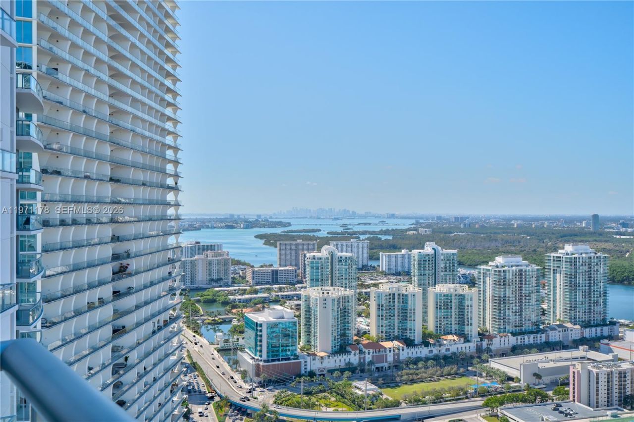 17001 Collins Ave , Unit 4608, Sunny Isles Beach, FL 33160 Photo