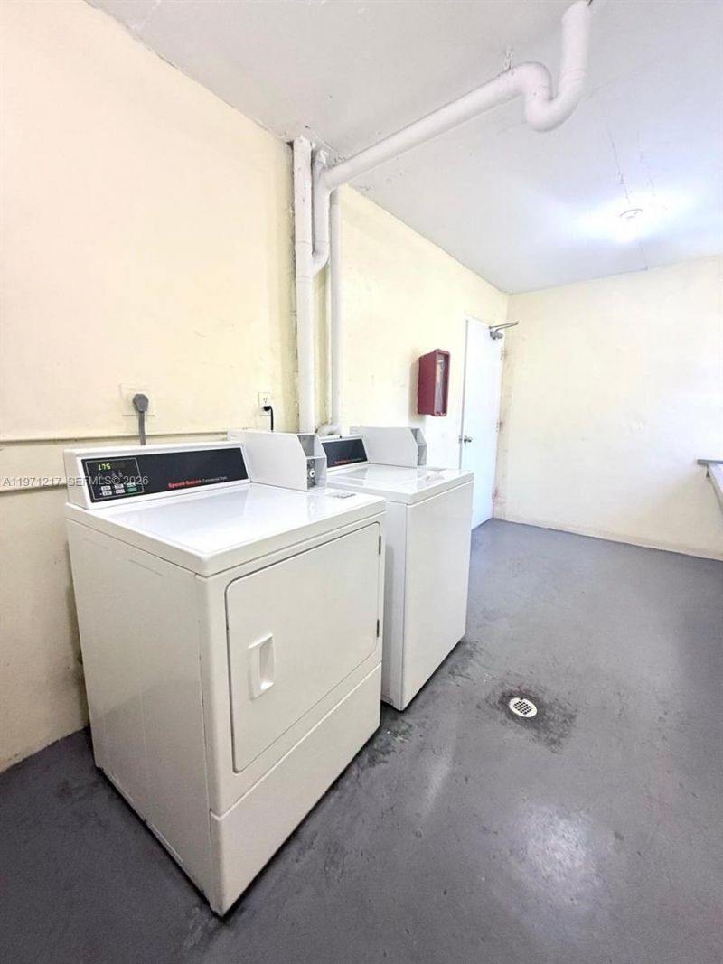 1201 NE 191st St, Unit G212, Miami, FL 33179 Photo