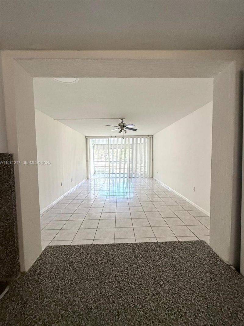1201 NE 191st St, Unit G212, Miami, FL 33179 Photo