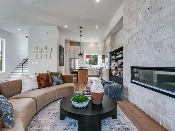 250 E Dallas Road, Unit 121, Grapevine, TX 76051