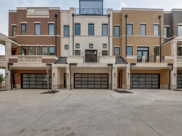 250 E Dallas Road , Unit 121, Grapevine, TX 76051