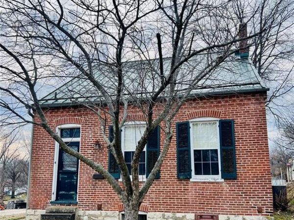 611 Elm Street, Washington, MO 63090