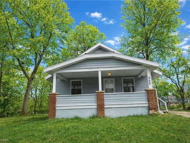 980 W Laclede Avenue, Youngstown, OH 44511 Photo 1