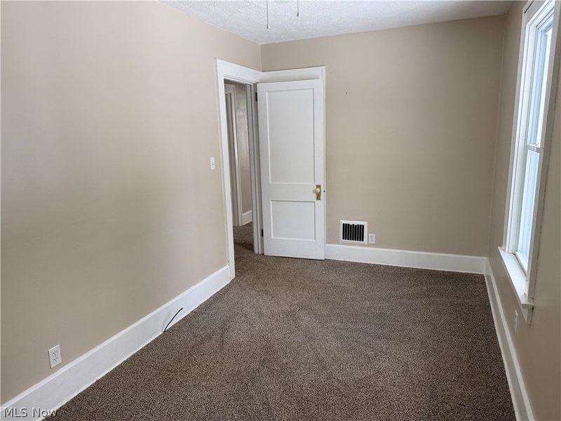 980 W Laclede Avenue, Youngstown, OH 44511 Photo 13