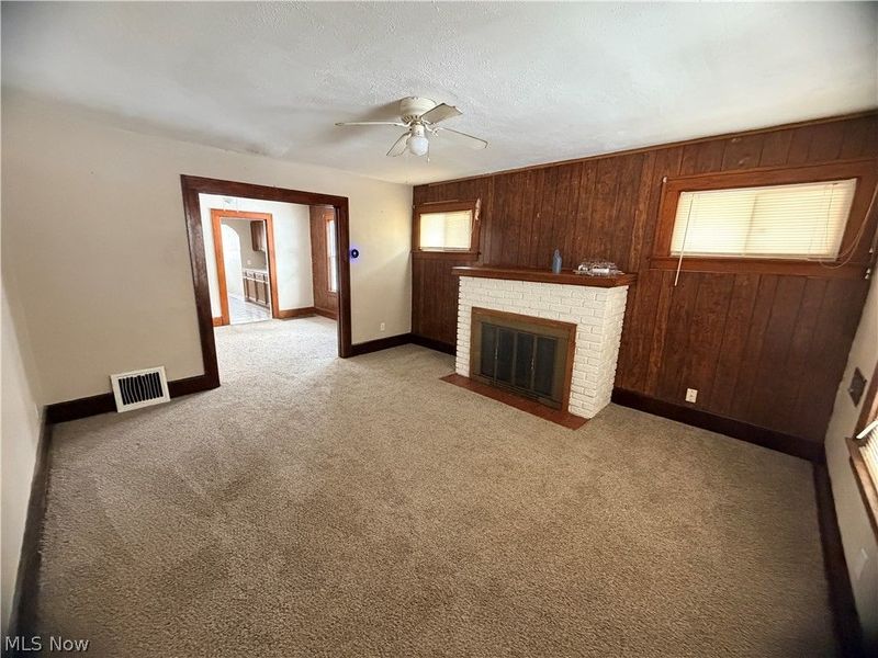 980 W Laclede Avenue, Youngstown, OH 44511 Photo 2