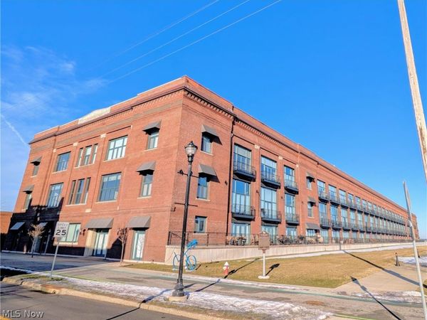 401 SHORELINE Drive W, Unit 234, Sandusky, OH 44870