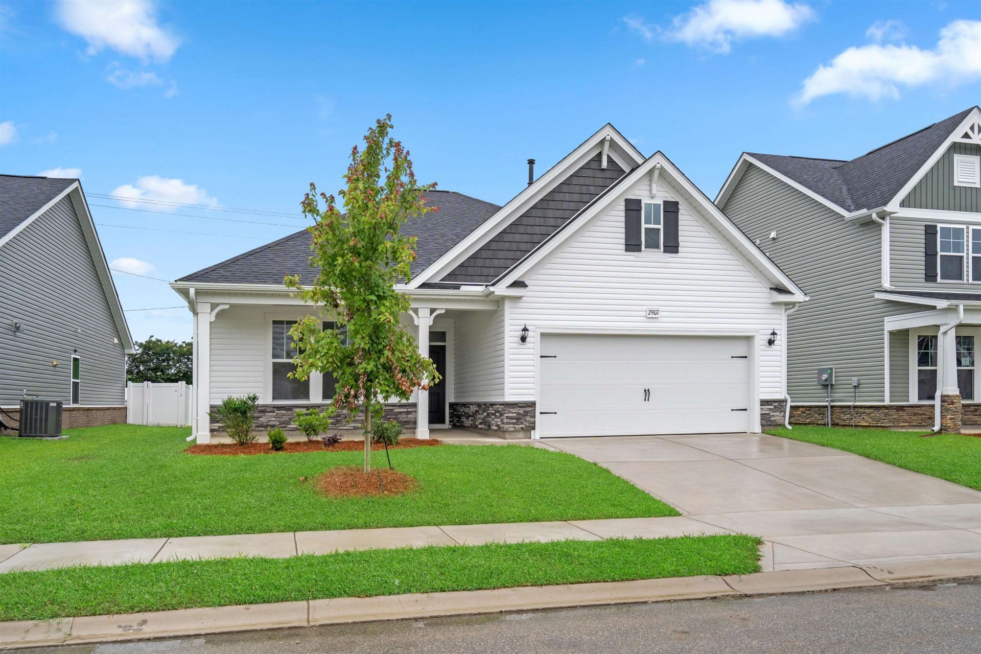 2907 Spain Ln. Photo 4