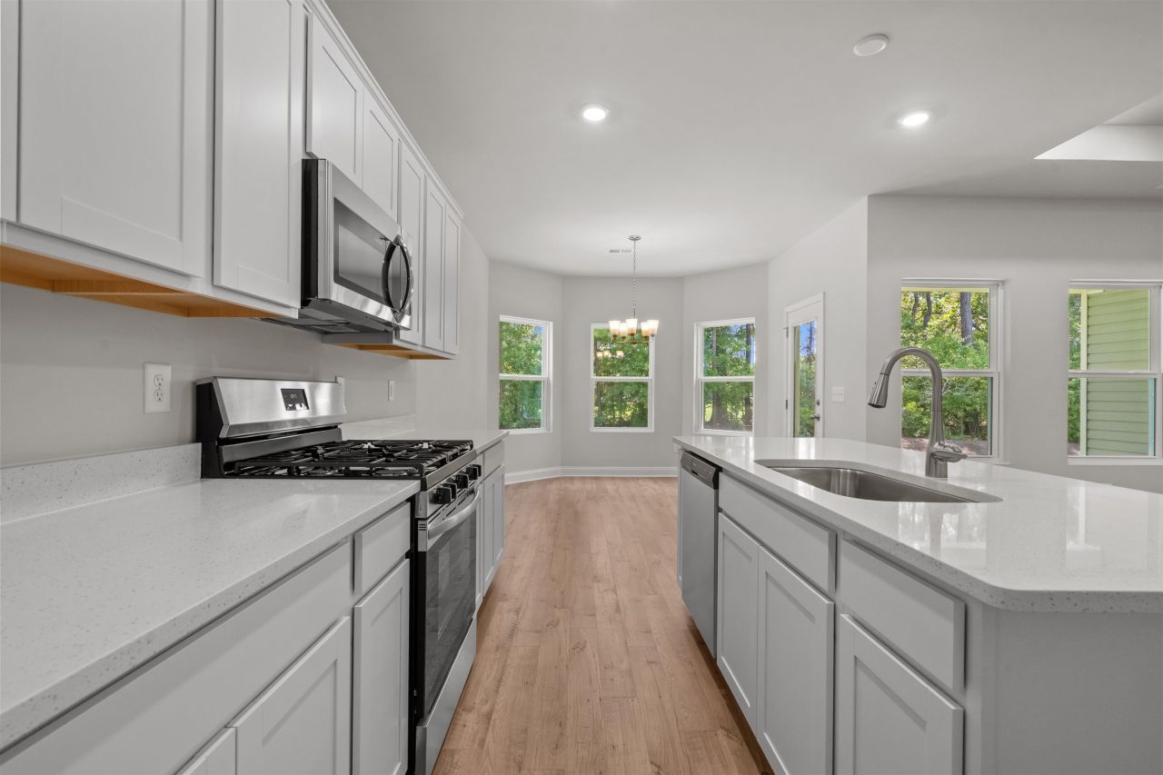 2907 Spain Ln. Photo 6