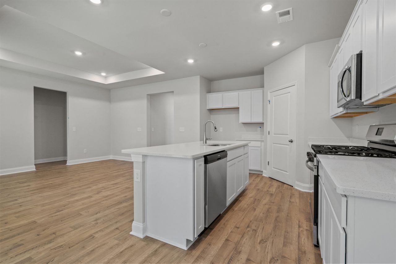 2907 Spain Ln. Photo 9