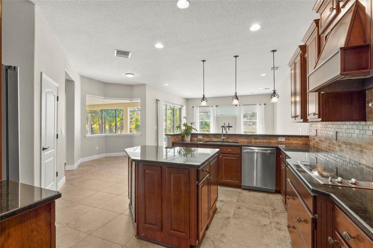 5750 Rock Dove Drive, Sarasota, FL 34241 Photo