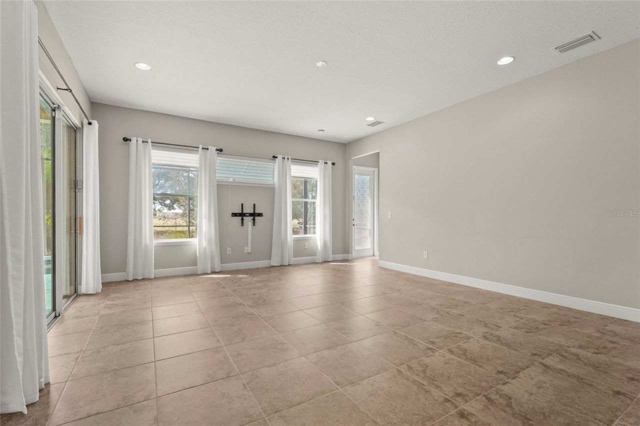 5750 Rock Dove Drive, Sarasota, FL 34241 Photo