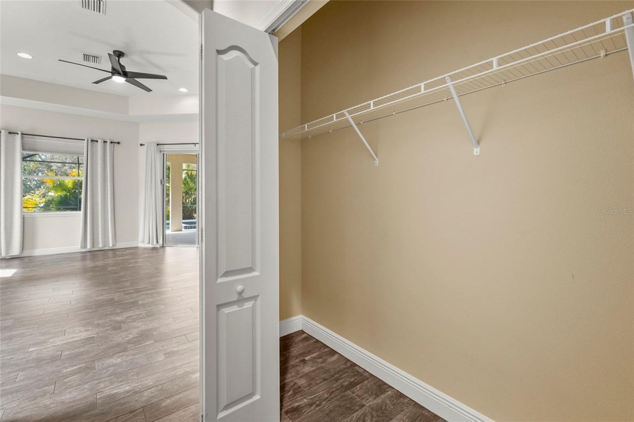 5750 Rock Dove Drive, Sarasota, FL 34241 Photo