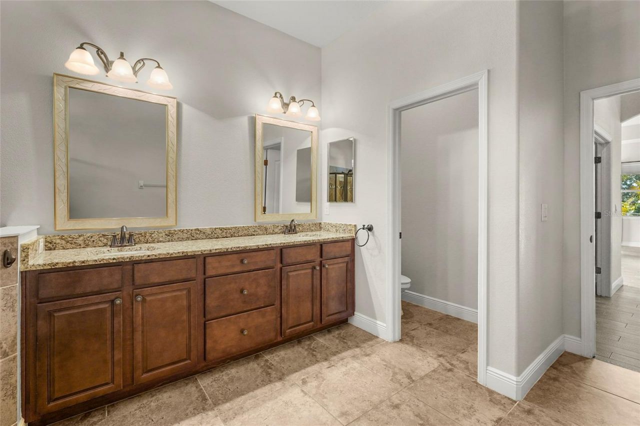 5750 Rock Dove Drive, Sarasota, FL 34241 Photo