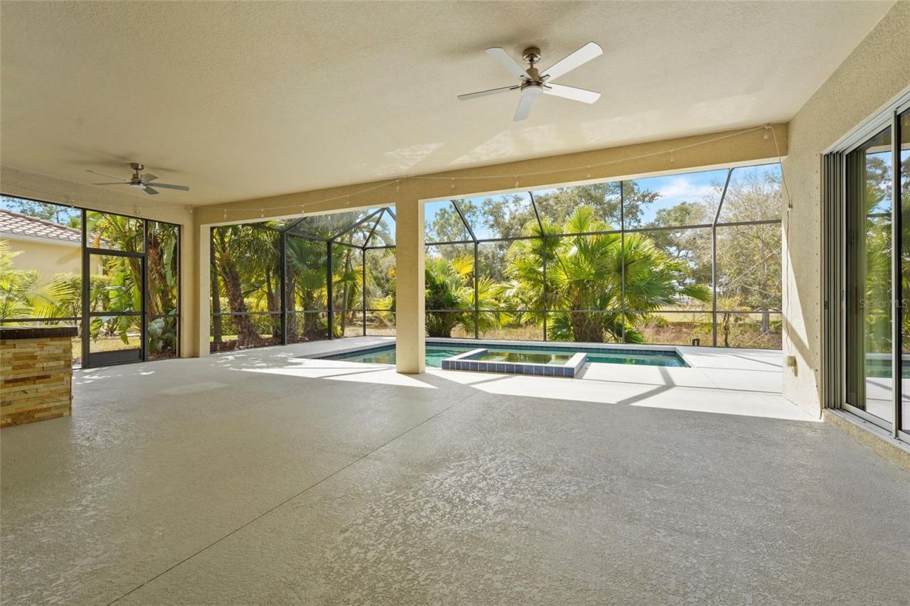 5750 Rock Dove Drive, Sarasota, FL 34241 Photo