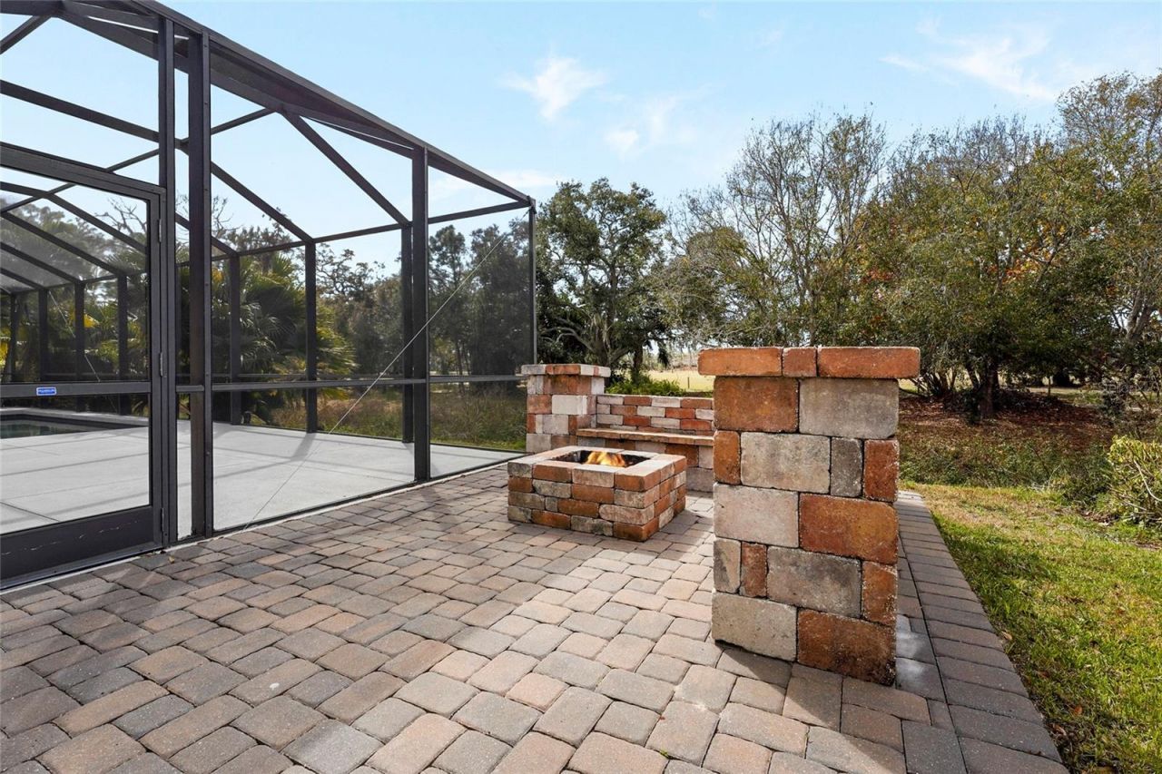 5750 Rock Dove Drive, Sarasota, FL 34241 Photo