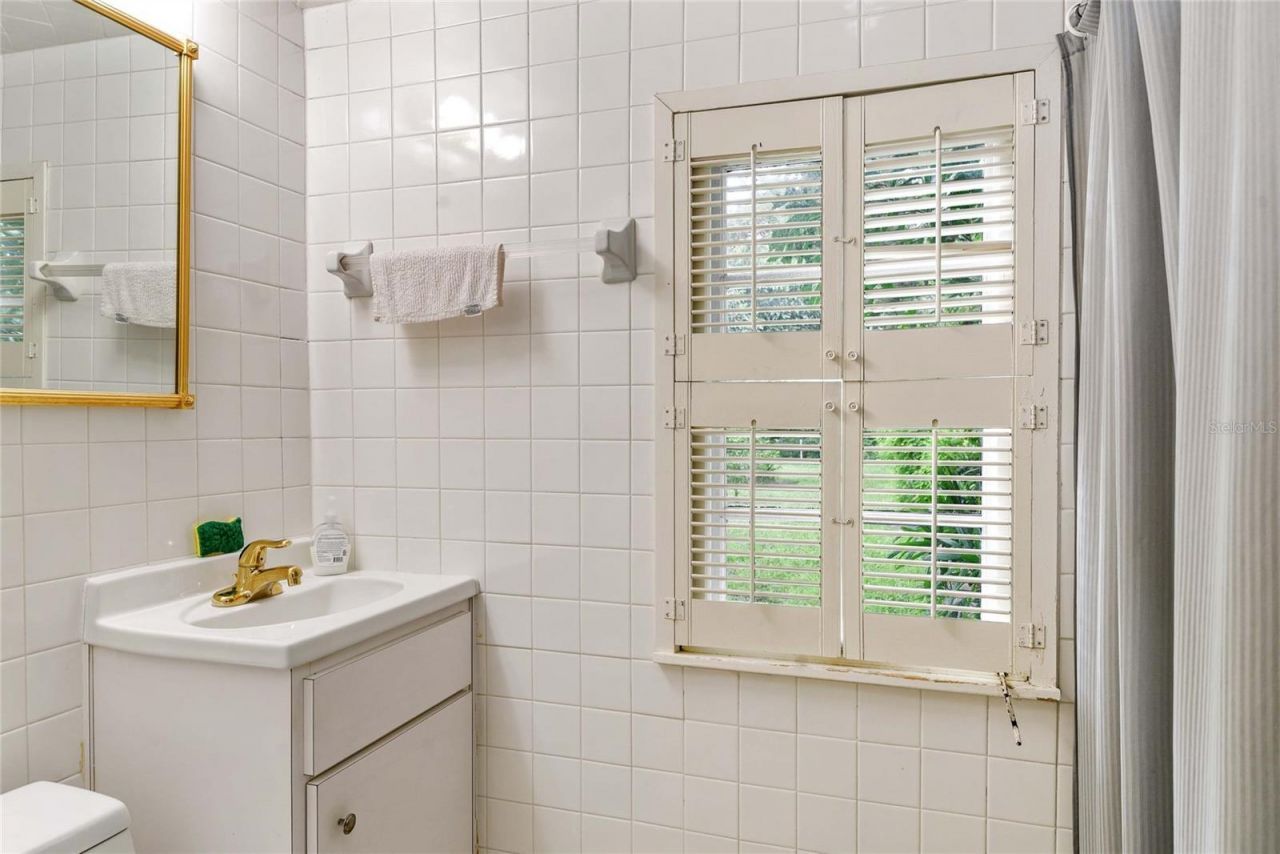 2035 Lake Sue Drive, Orlando, FL 32803 Photo