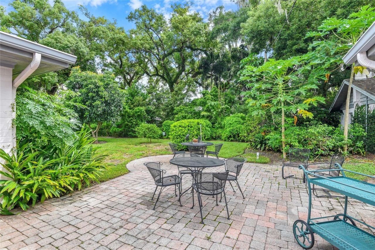 2035 Lake Sue Drive, Orlando, FL 32803 Photo