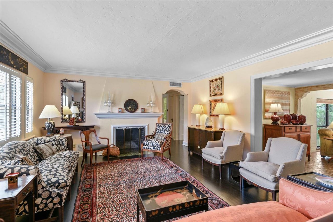 2035 Lake Sue Drive, Orlando, FL 32803 Photo