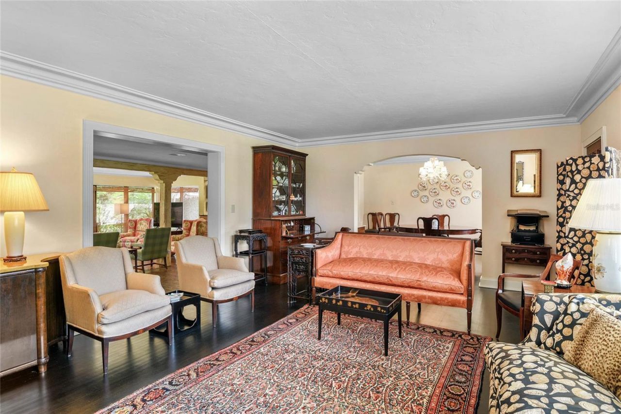 2035 Lake Sue Drive, Orlando, FL 32803 Photo