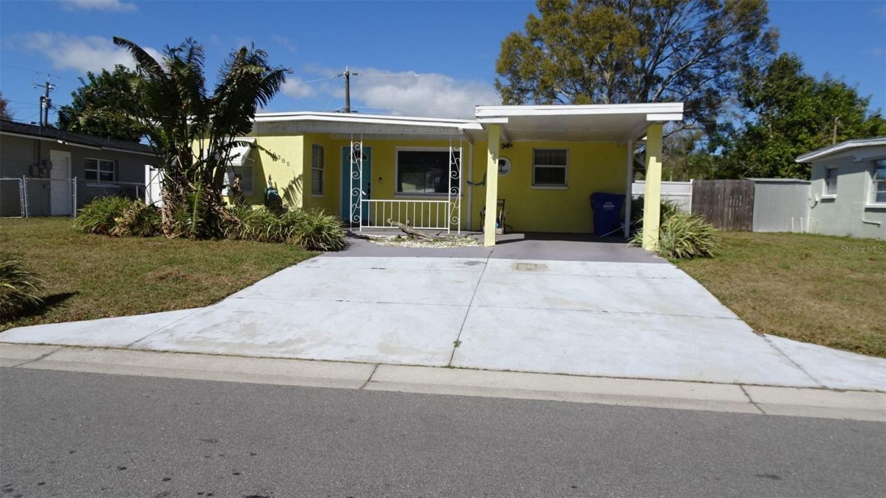 10385 111th Place, Largo, FL 33773 Main Photo