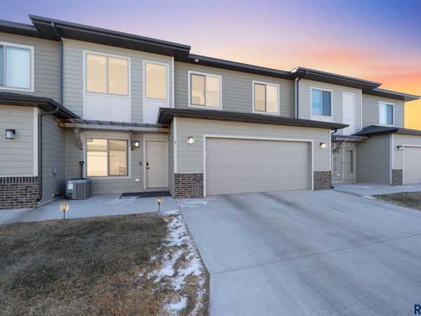 7705 S Townsley Ave, Unit 3, Sioux Falls, SD 57108