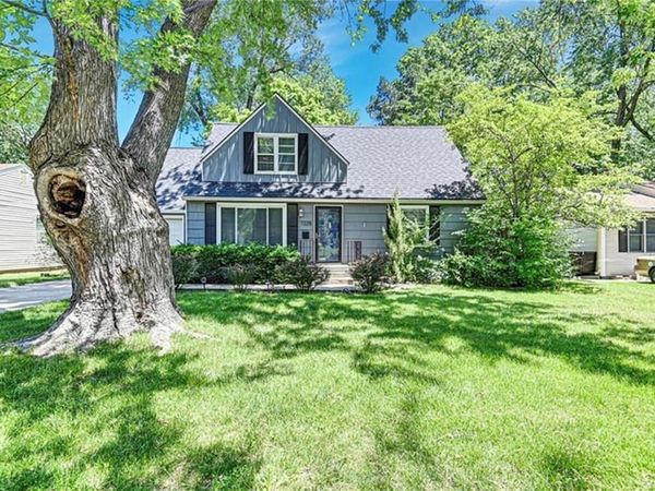 7225 Linden Street, Prairie Village, KS 66208