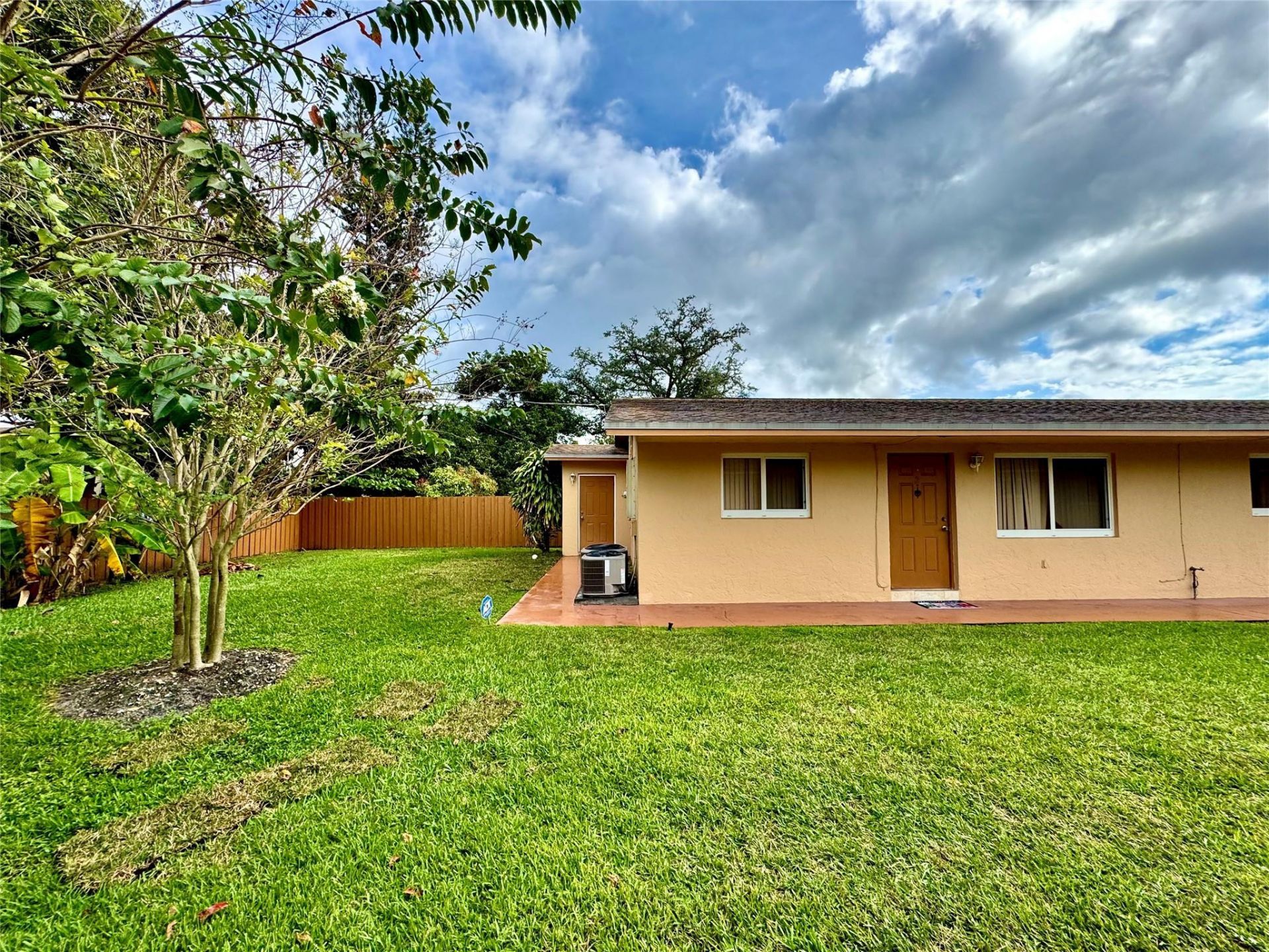6133 Buchanan Street, Unit 2, Hollywood, FL 33024 Photo