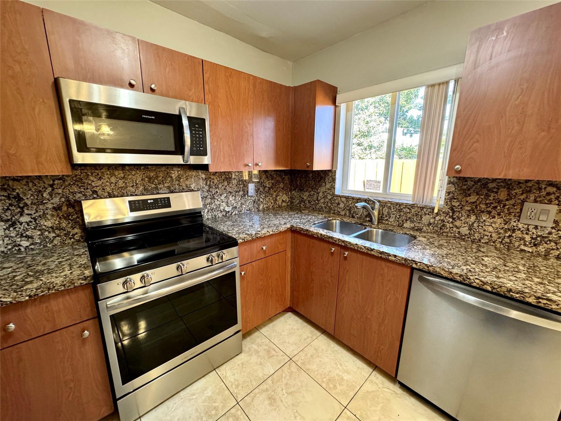 6133 Buchanan Street, Unit 2, Hollywood, FL 33024 Photo