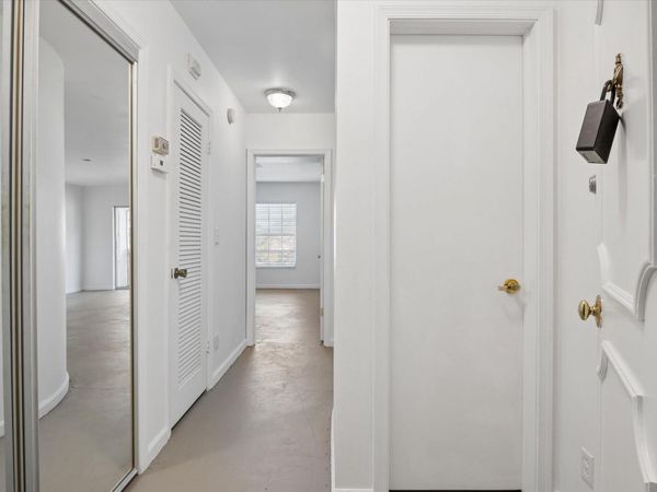 2161 NE 68th St, Unit 326, Fort Lauderdale, FL 33308