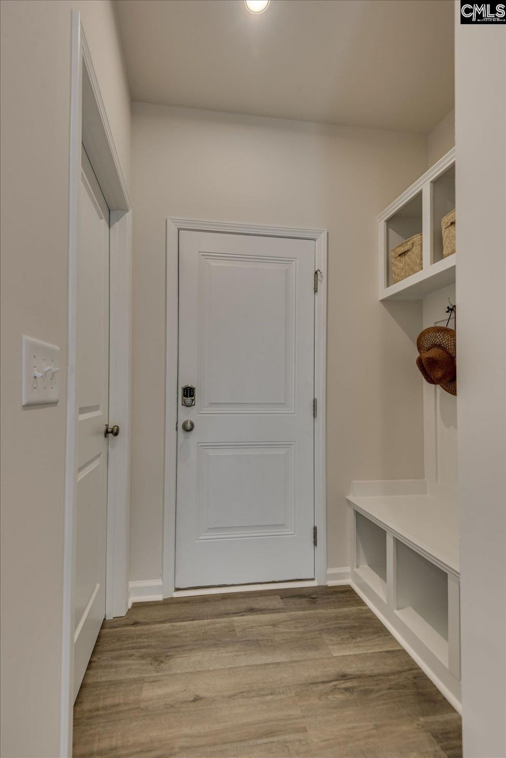 1707 Sweet Meadow Court  Photo 26