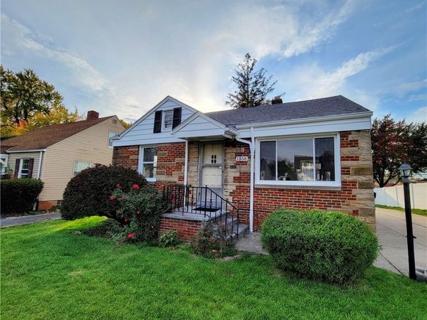 1558 Temple Avenue, Mayfield Heights, OH 44124