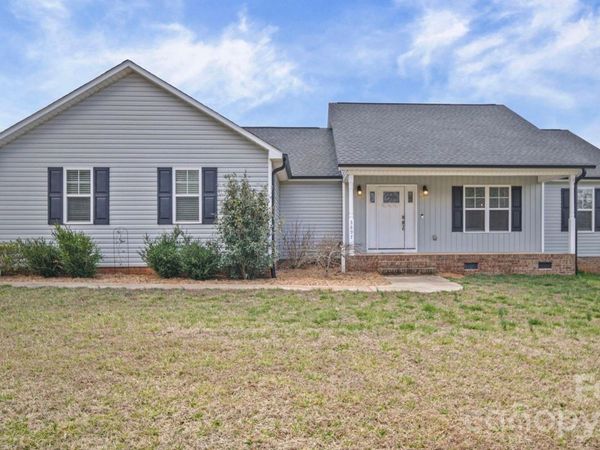 3897 Ritchie Road, Lincolnton, NC 28092