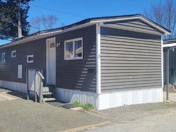 5 Birch Avenue, Bay Shore, NY 11706