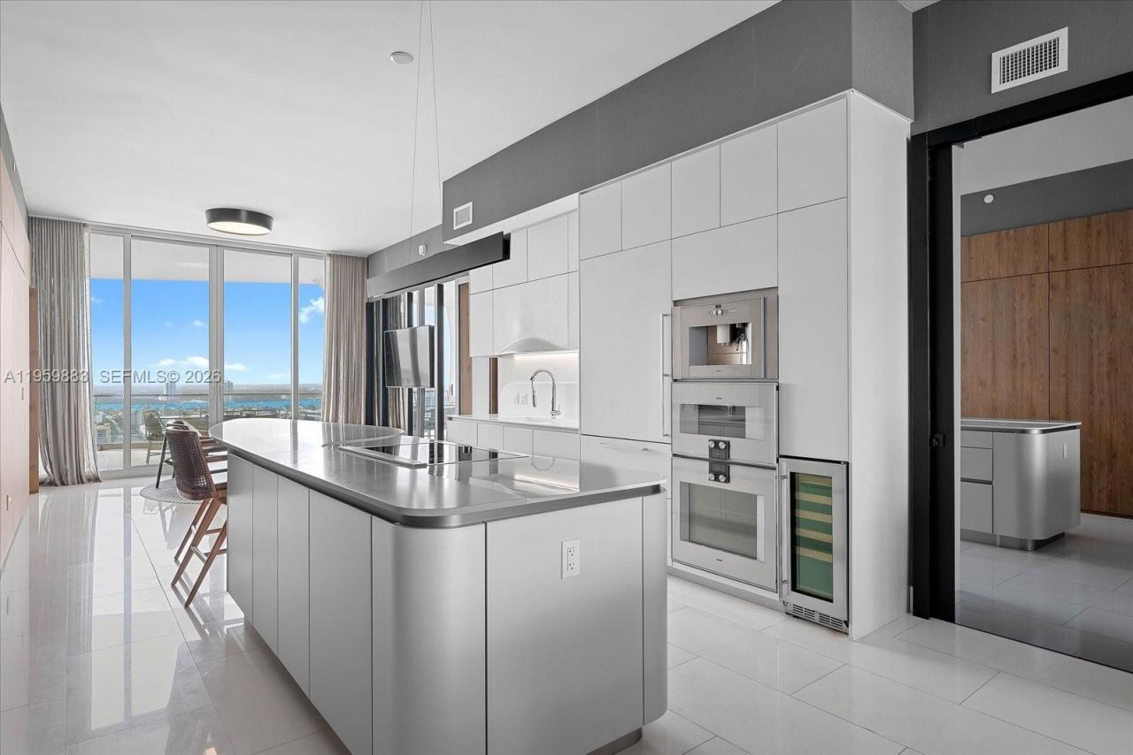 16901 Collins Ave , Unit 2503, Sunny Isles Beach, FL 33160 Photo