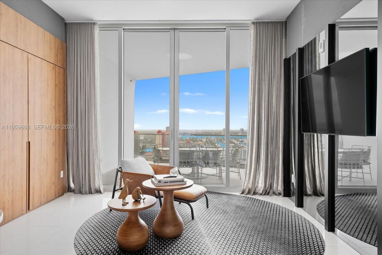 16901 Collins Ave , Unit 2503, Sunny Isles Beach, FL 33160 Photo