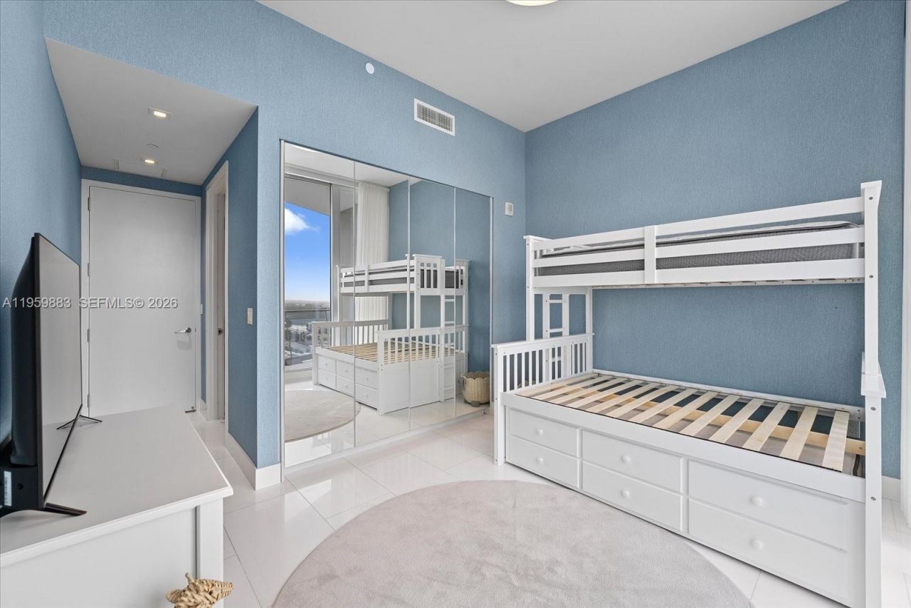 16901 Collins Ave , Unit 2503, Sunny Isles Beach, FL 33160 Photo