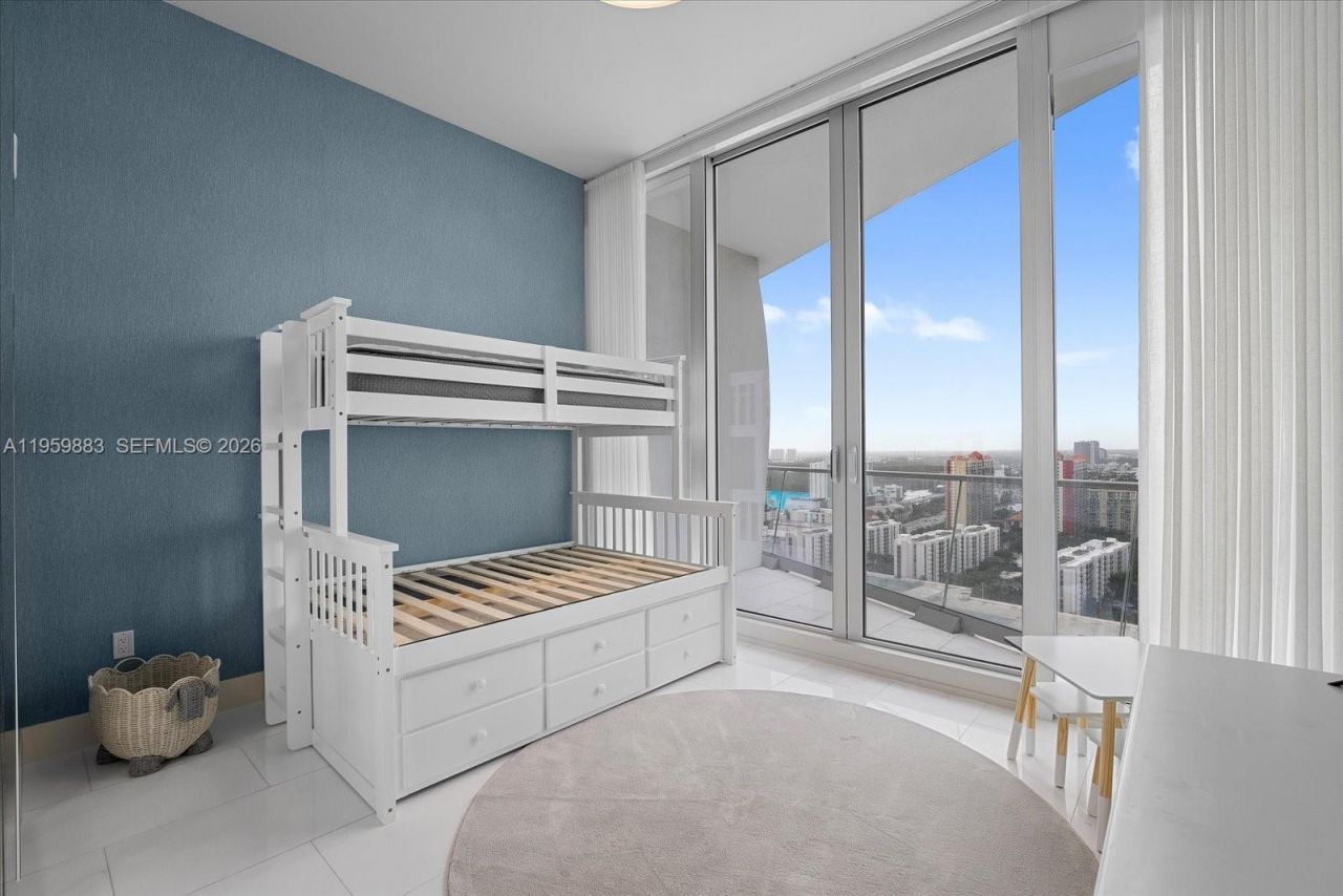 16901 Collins Ave , Unit 2503, Sunny Isles Beach, FL 33160 Photo