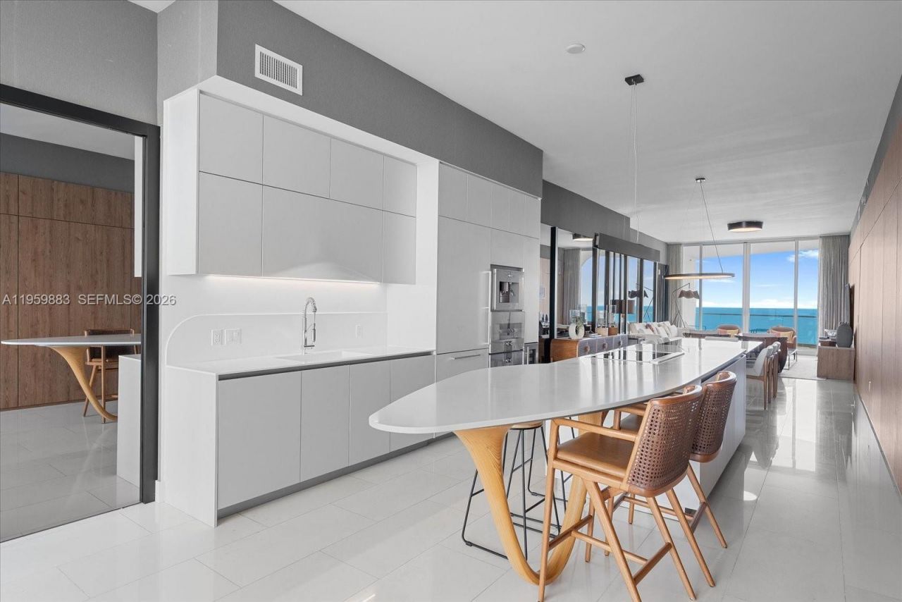 16901 Collins Ave , Unit 2503, Sunny Isles Beach, FL 33160 Photo