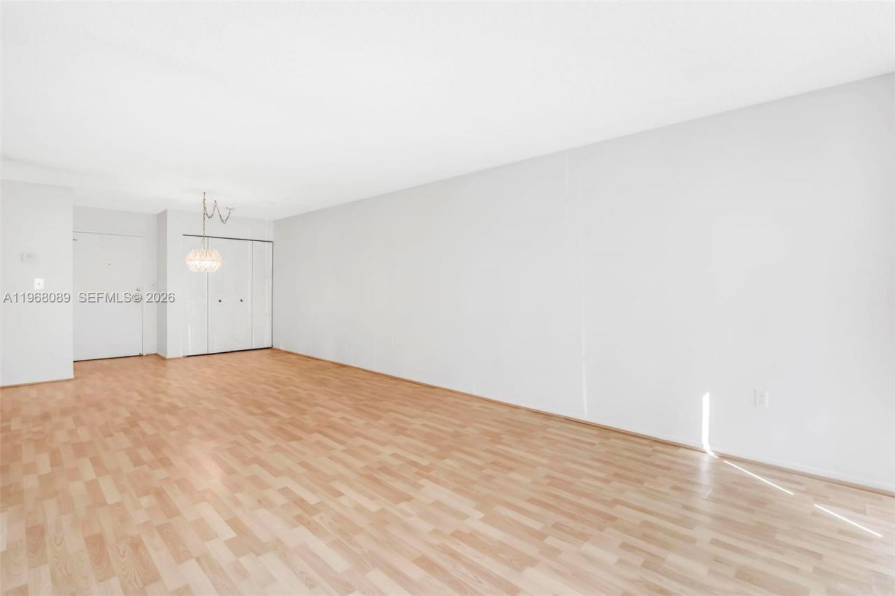 801 Three Islands Blvd, Unit 111, Hallandale Beach, FL 33009 Photo