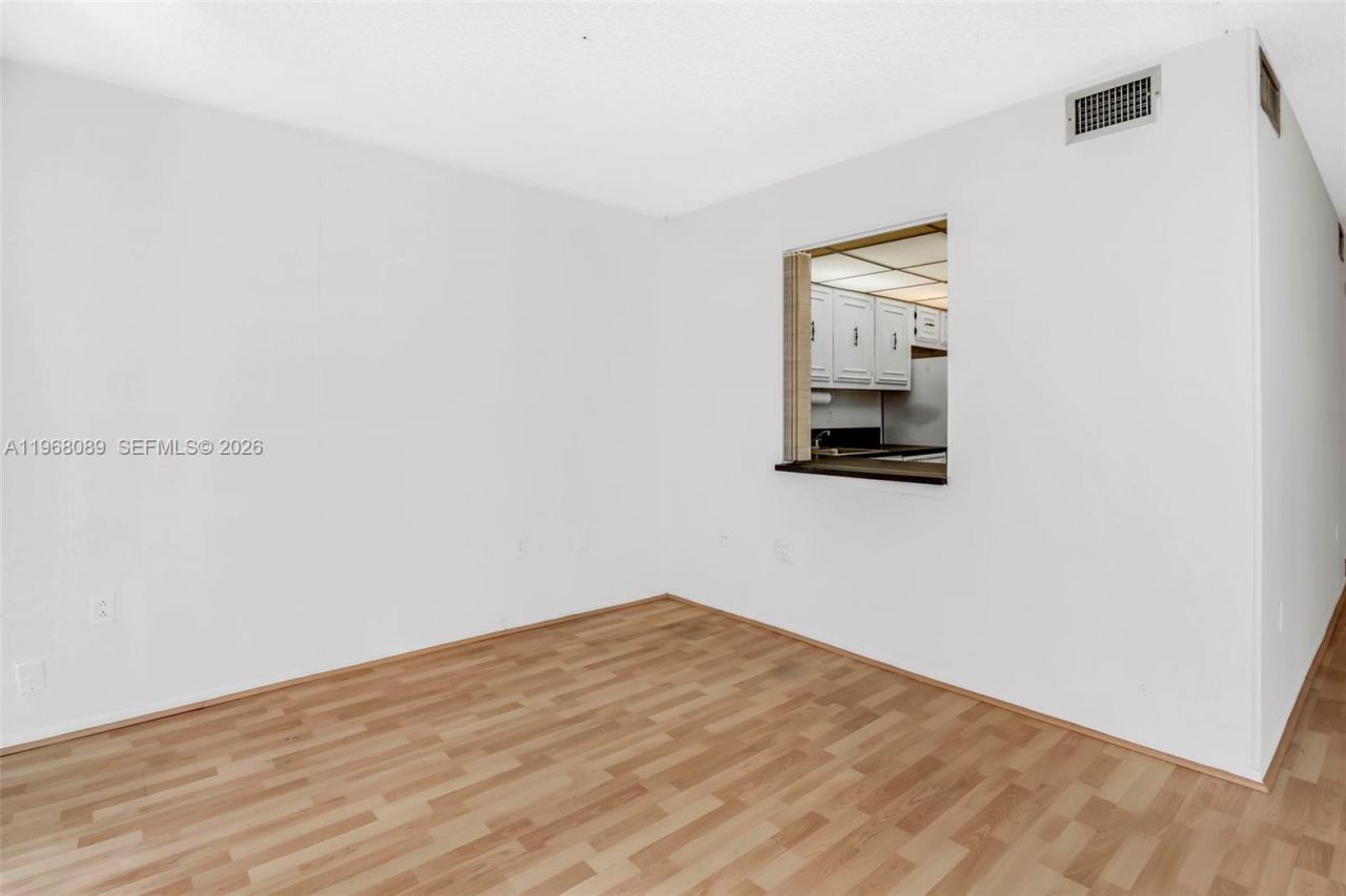 801 Three Islands Blvd, Unit 111, Hallandale Beach, FL 33009 Photo