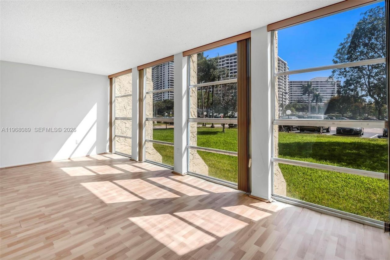 801 Three Islands Blvd, Unit 111, Hallandale Beach, FL 33009 Photo