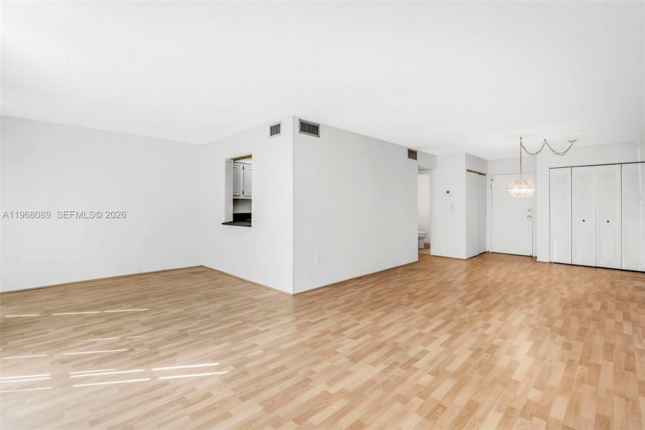 801 Three Islands Blvd, Unit 111, Hallandale Beach, FL 33009 Photo