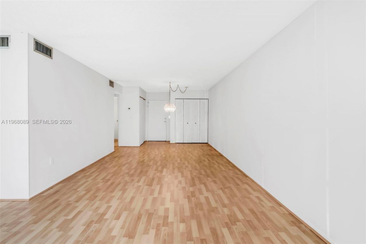 801 Three Islands Blvd, Unit 111, Hallandale Beach, FL 33009 Photo