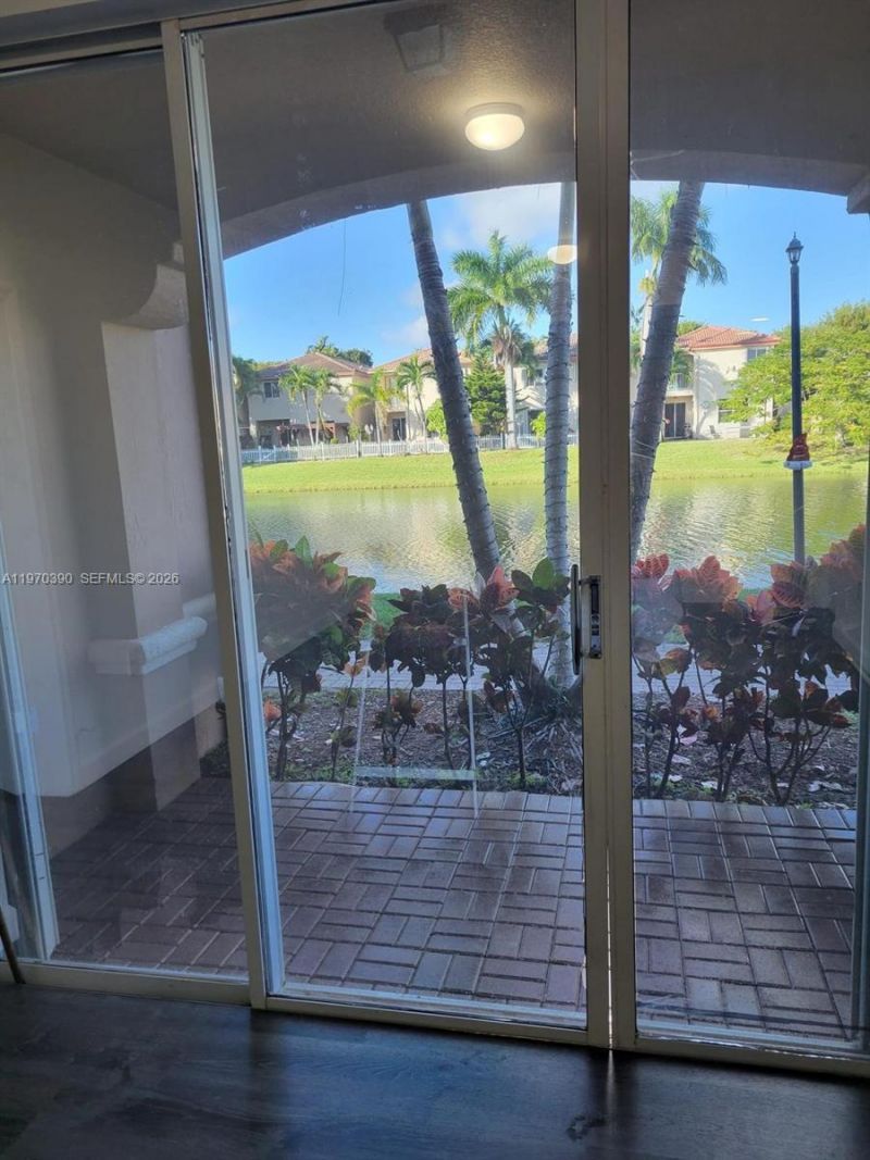 6740 NW 114th Ave, Unit 706, Doral, FL 33178 Photo